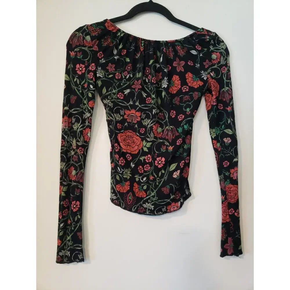 Free People Make It Easy Top in Dark Knight Floral Dark Knight Sz XS Flaw (V5
